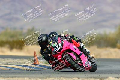 media/Jan-16-2022-CVMA (Sun) [[7f3d92989d]]/Race 2 Supersport Middleweight/